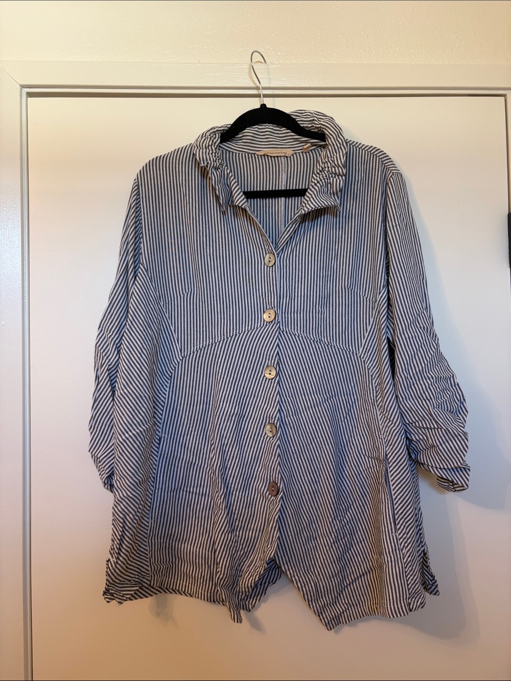 Soft Surroundings Asymmetrical Hem Button Up